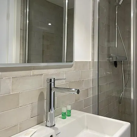 Wildrose, Nyaraló Nieblum